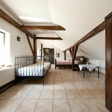 U Zámku Pensión 3*