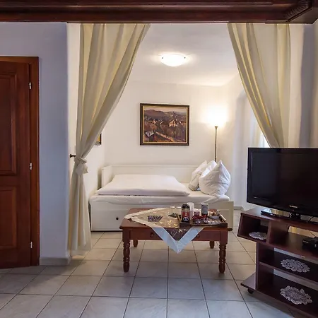 招待所 扎目克公寓 Český Krumlov