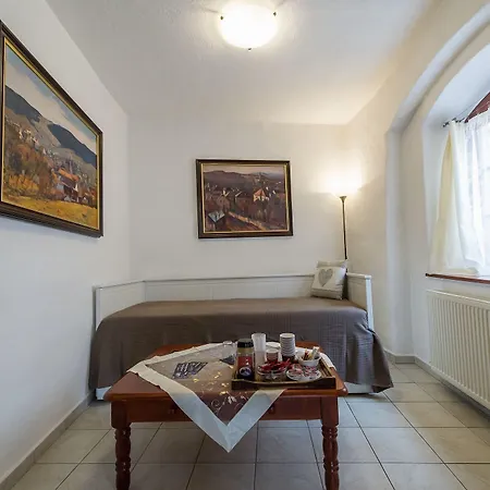 U Zámku Gasthof 3*
