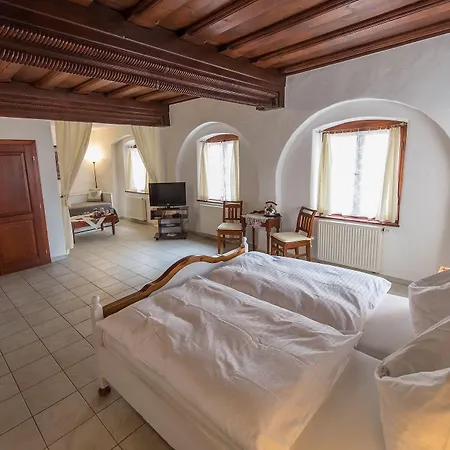 Gasthof U Zámku 3*