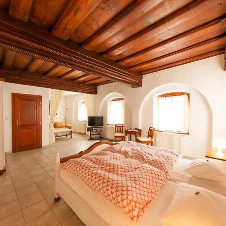U Zamku Guest house 3*