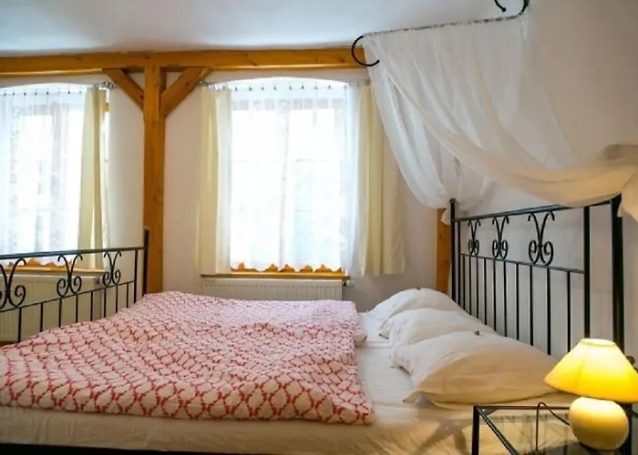 U Zamku Pensionat 3*