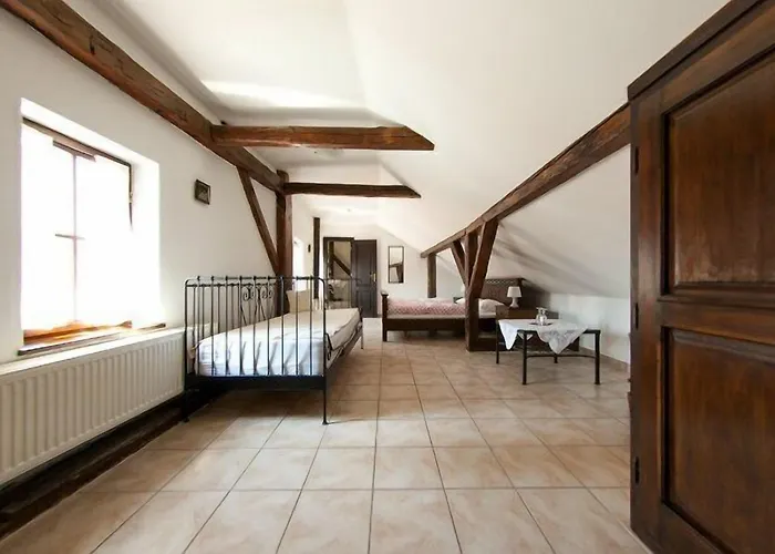 U Zamku Pensionat 3*