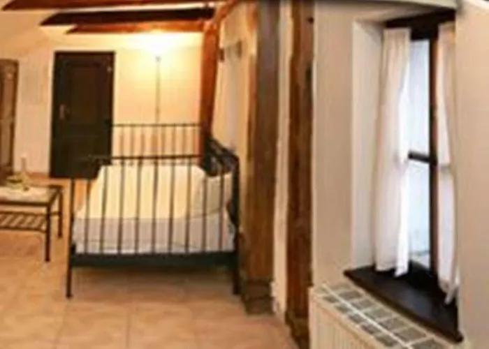 U Zamku Pensionat 3*