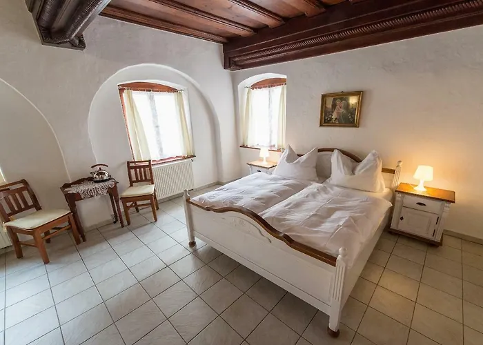 U Zamku Pensionat 3*